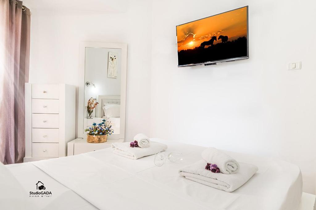 Kings & Queens By The Lake Tiberias Exterior photo